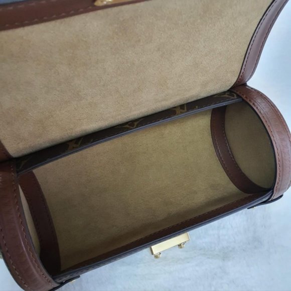 Sold to Simon W Off Another Platform - Picture 8 of 16